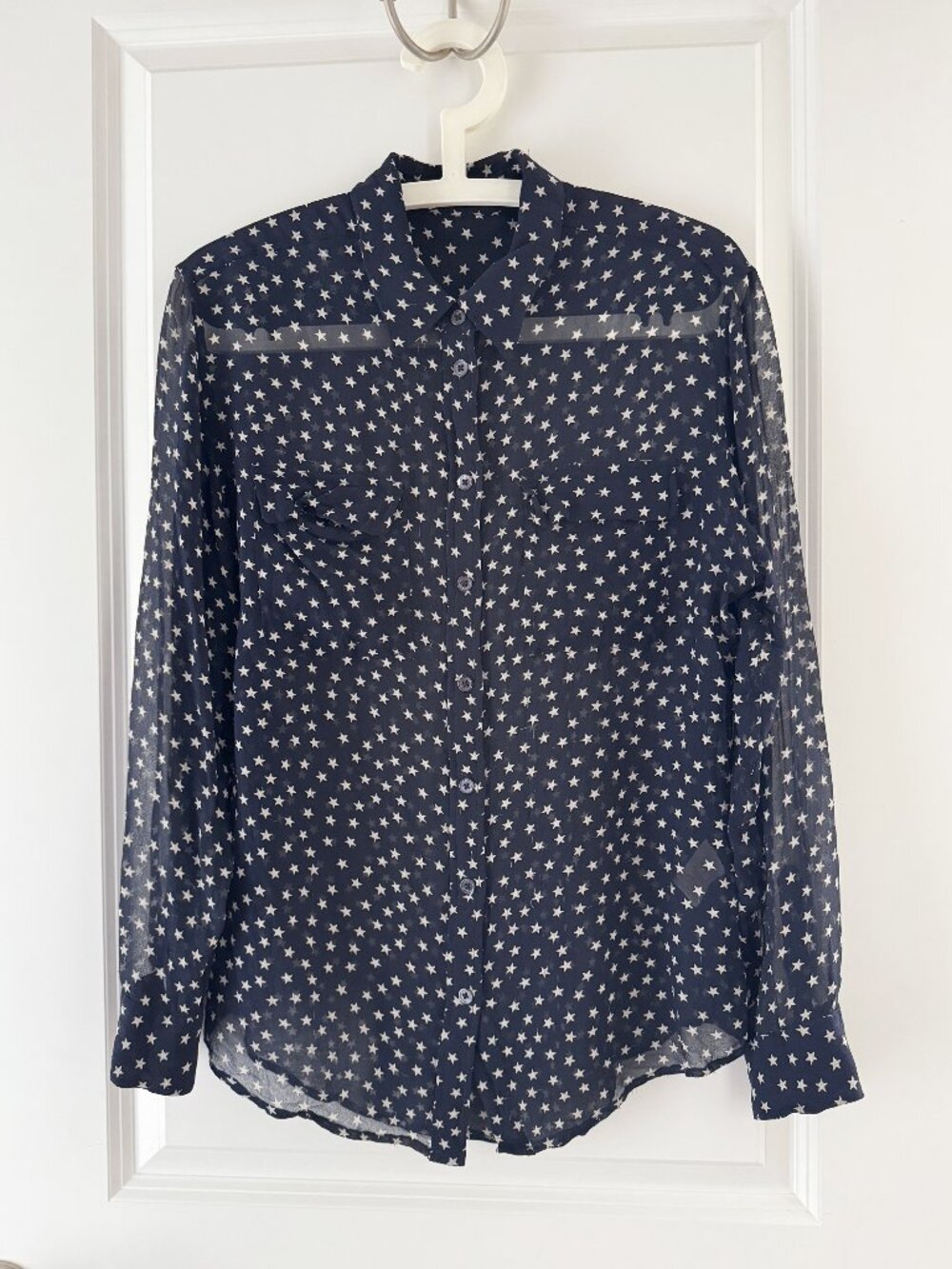 EQUIPMENT Silk Star Print Button-Down Blouse – Navy – Size M